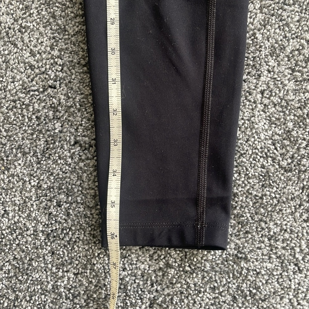 Compressive High-Rise Legging Recycled Plastic - Picture 5 of 10